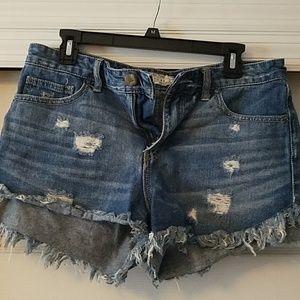 FREE PEOPLE denim blue destroyed jean shorts s29